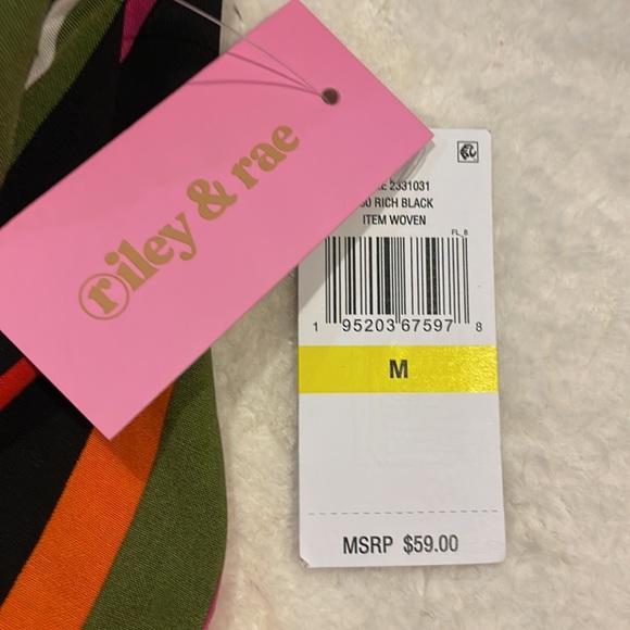 Riley & Rae - Picture 5 of 5